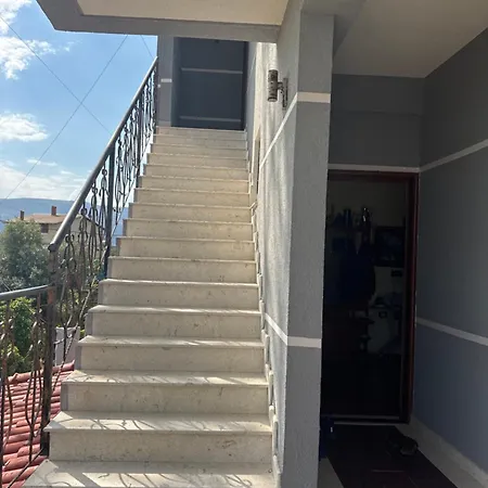 24 Maj Cole Vlorë